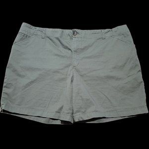 Lee Mid Rise Khaki Chino Shorts Women's size 20